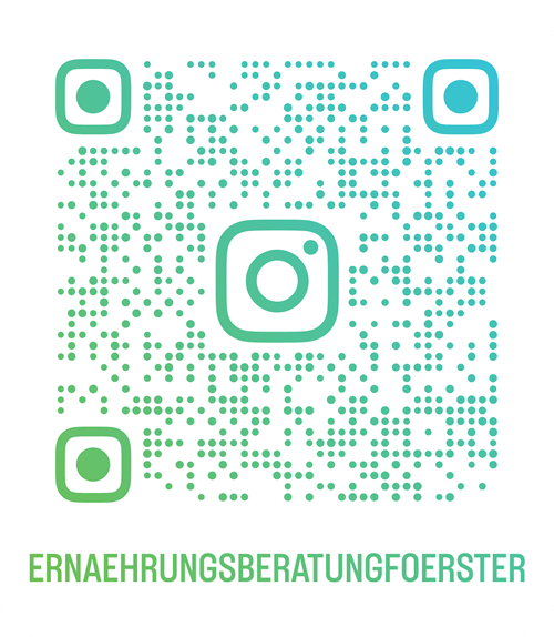 Ernährungsberater vor dem Weinregal